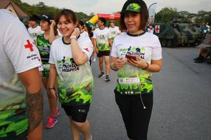 BIB: 013
                            <button type="button" onclick="openModal(3530975)" class="btn btn-primary btn-sm float-right btn-popup" data-toggle="modal" data-target=".modal-high-quality">
                        <i class="fas fa-shopping-cart"></i> Add to Cart
                    </button>
                                            <button type="button" onclick="isThisMe(3530975, true)" class="btn btn-success btn-sm float-right btn-popup btn-isme hidden" data-toggle="tooltip" data-placement="bottom" title="นี่คือรูปของคุณใช่ไหม คลิกที่นี่เพื่อเอาเข้าอัลบั้ม">
                        <i class="fas fa-plus"></i> Add to album
                    </button>
                    <button type="button" onclick="isThisMe(3530975, false)" class="btn btn-warning btn-sm float-right btn-popup btn-isnotme hidden">
                        <i class="fas fa-ban"></i> Remove from album
                    </button>